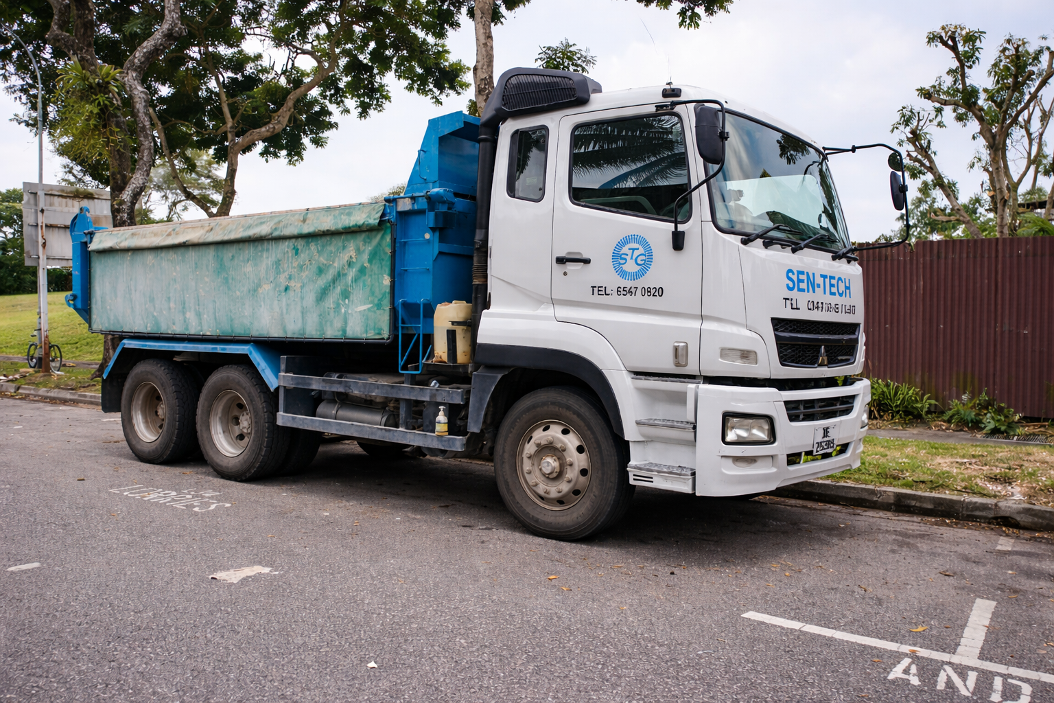Mitsubishi Fuso Truck