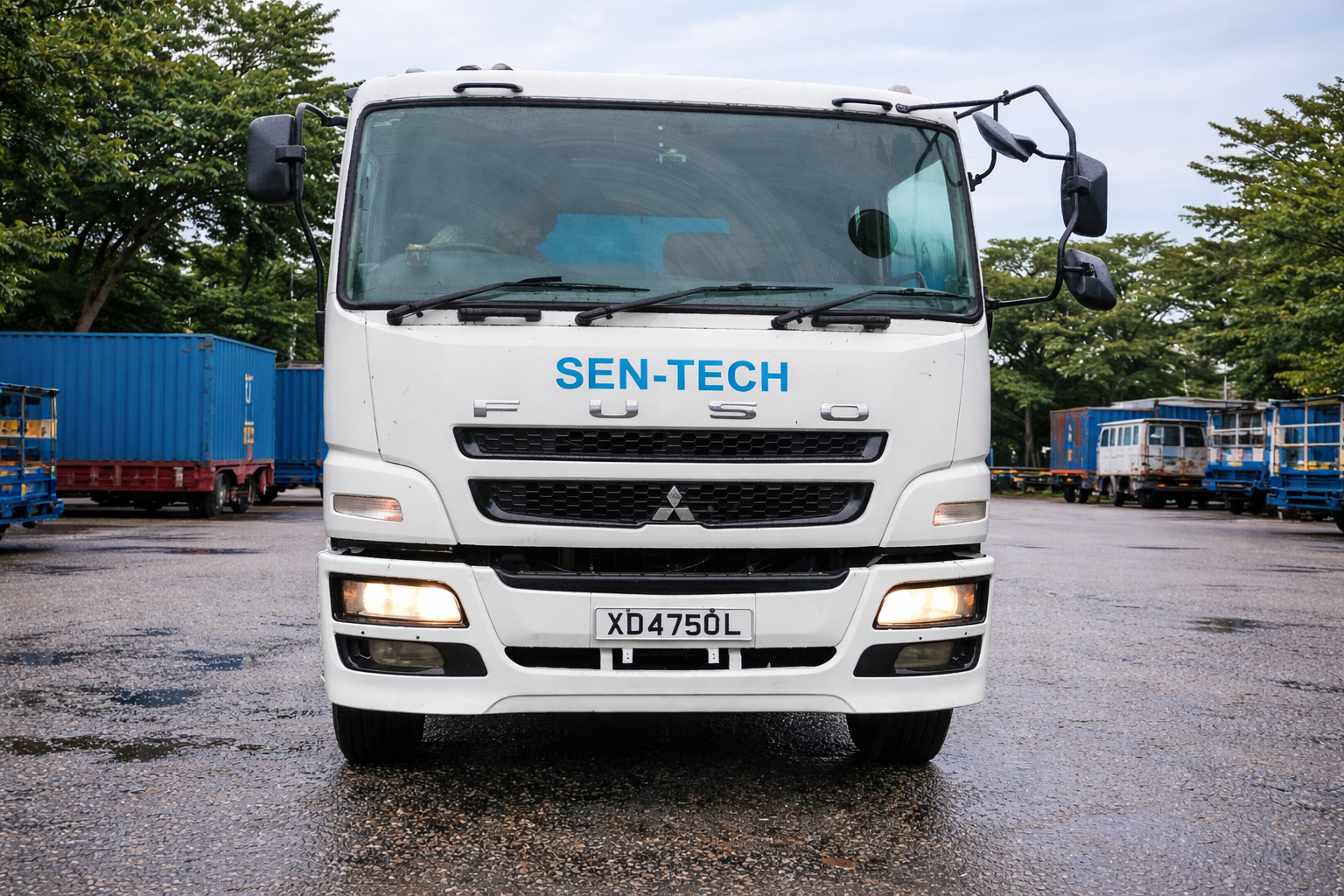 Sen Tech Fuso Truck