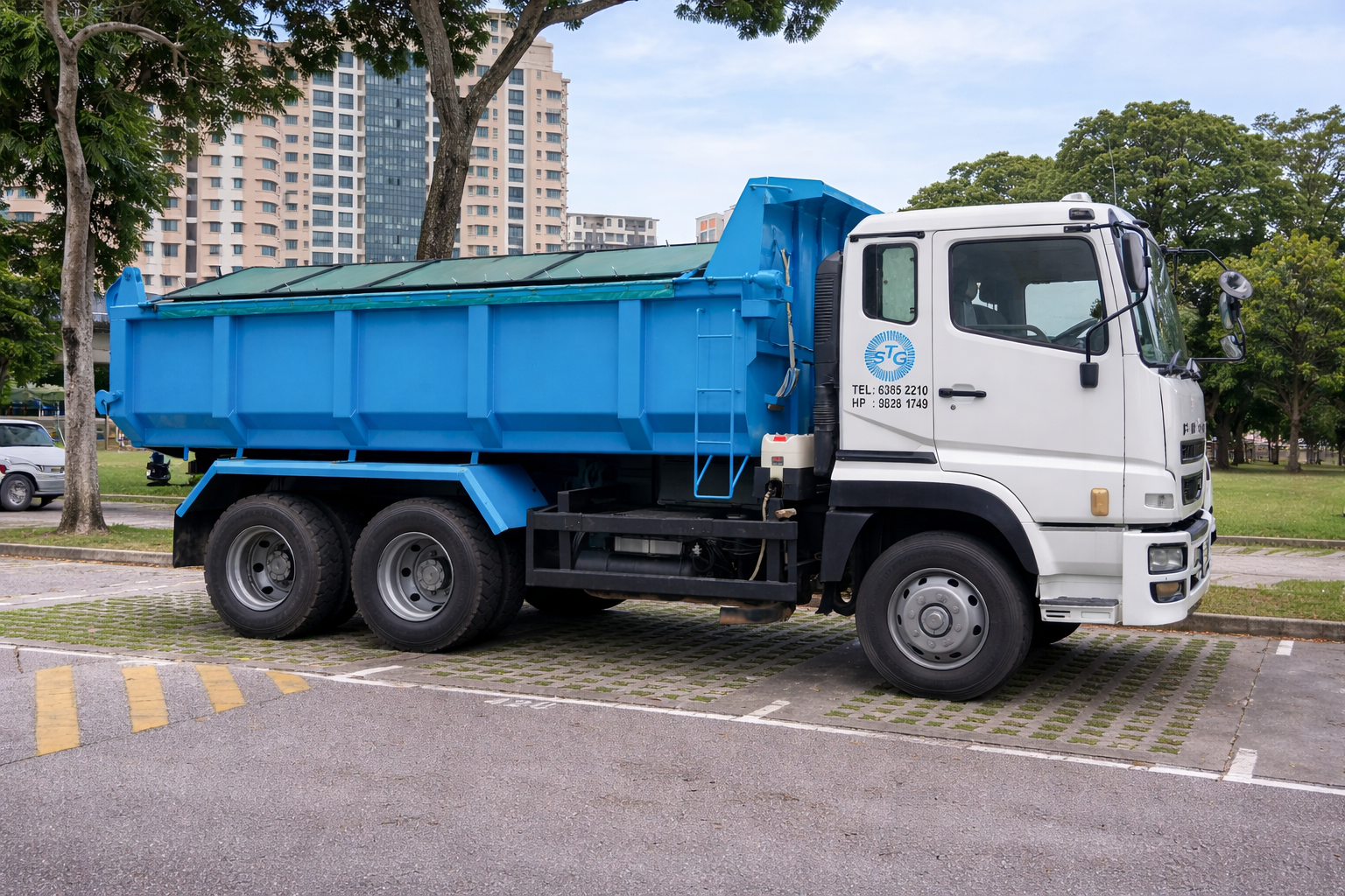 SEN TECH dump truck in action